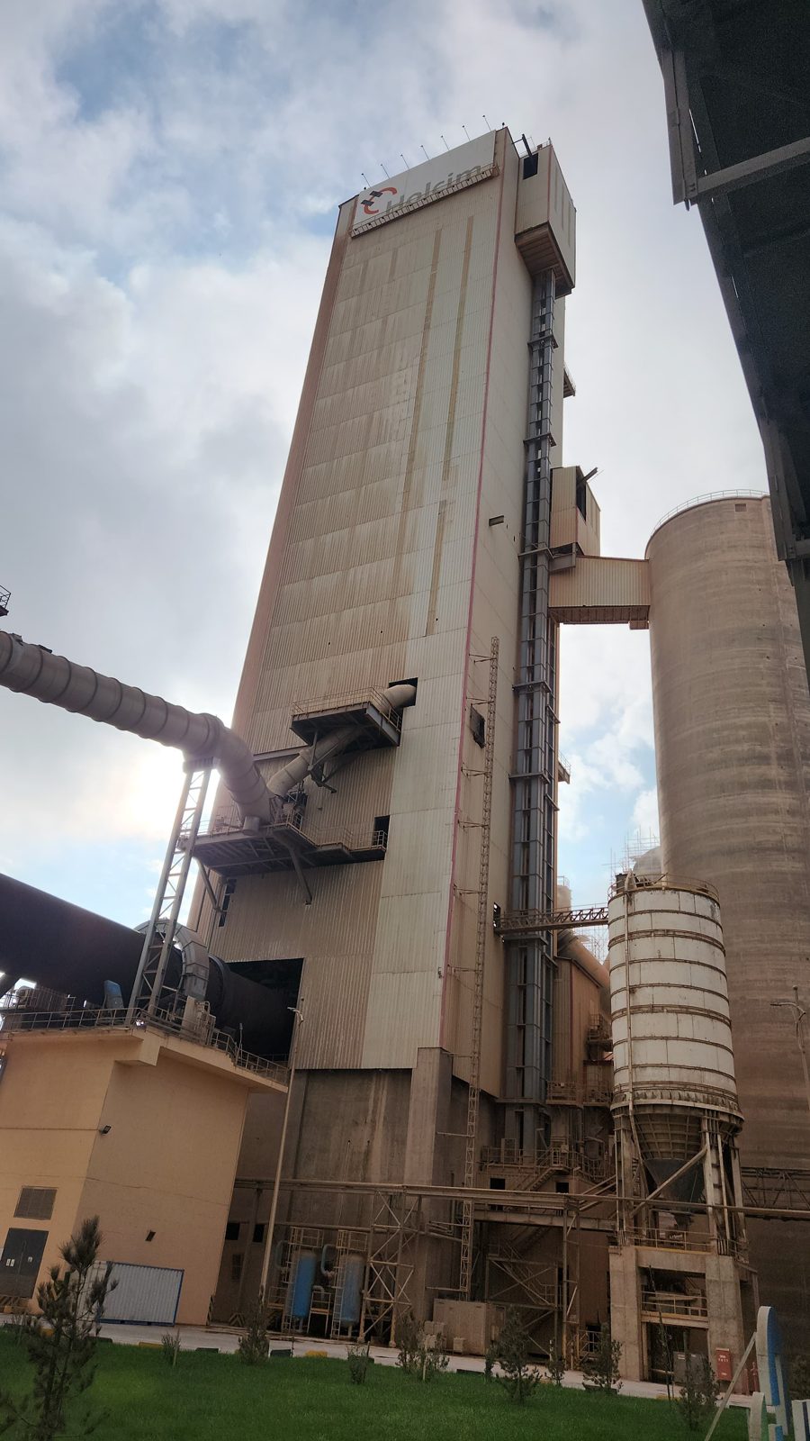 Holcim — sənaye obyektində fasad bərpası — 2